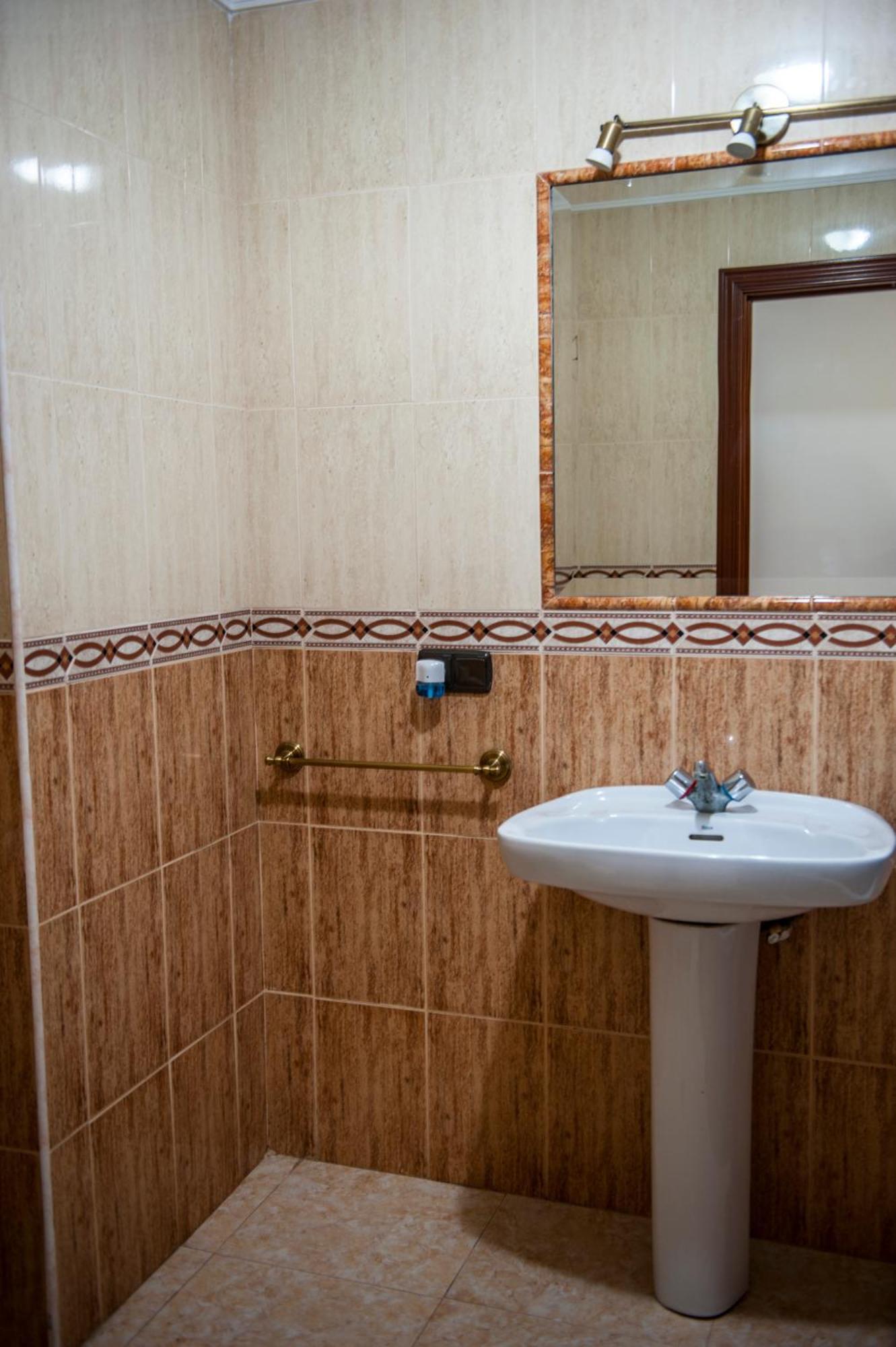 Hostal Las Palomas Lucena Eksteriør bilde